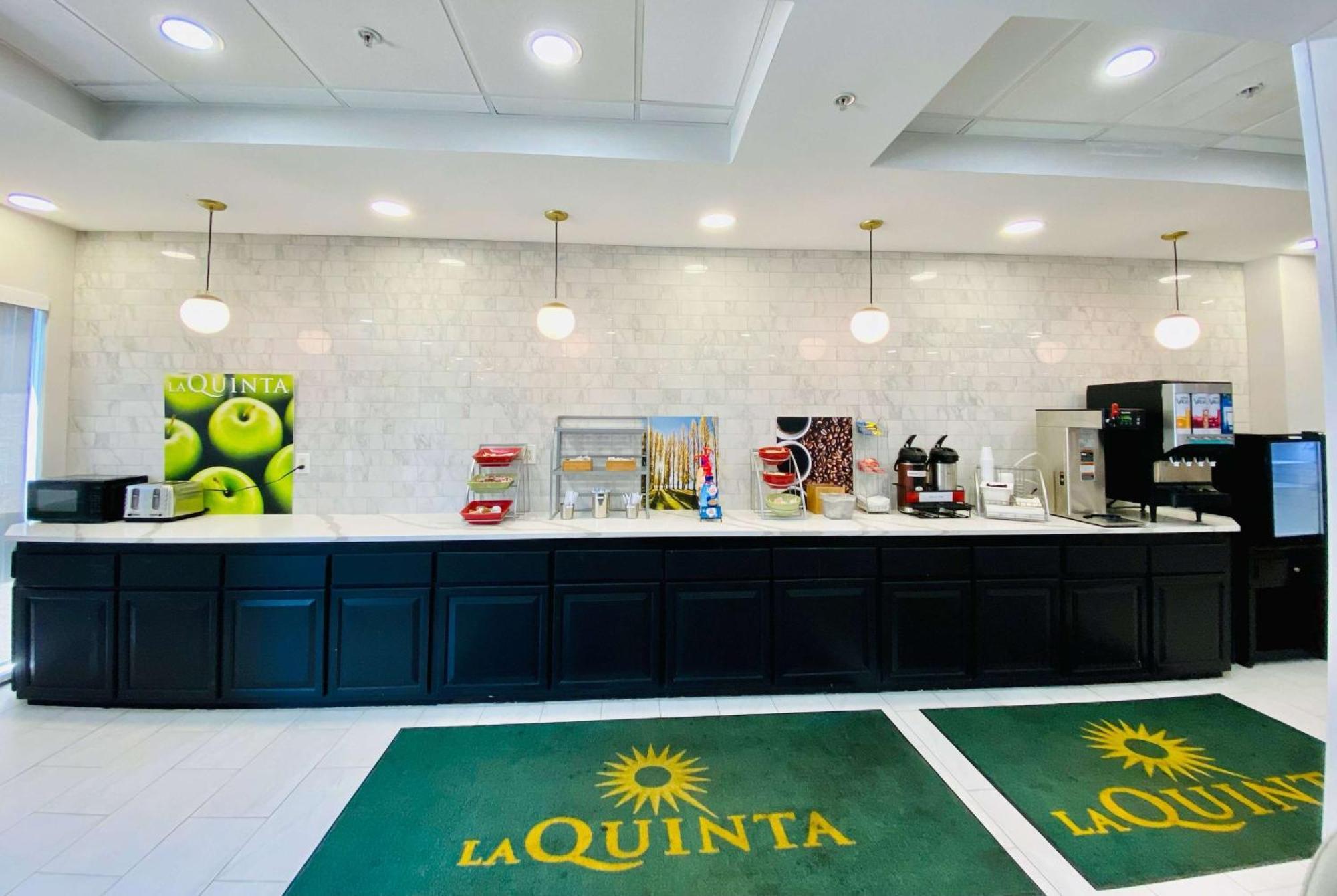 La Quinta By Wyndham Mt. Laurel - Philadelphia Hotel Mount Laurel Eksteriør billede